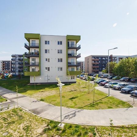 Gorgeous Home At Prima Universitatii Oradea Luaran gambar