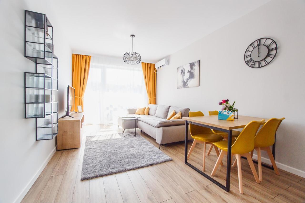 Gorgeous Home At Prima Universitatii Oradea Luaran gambar