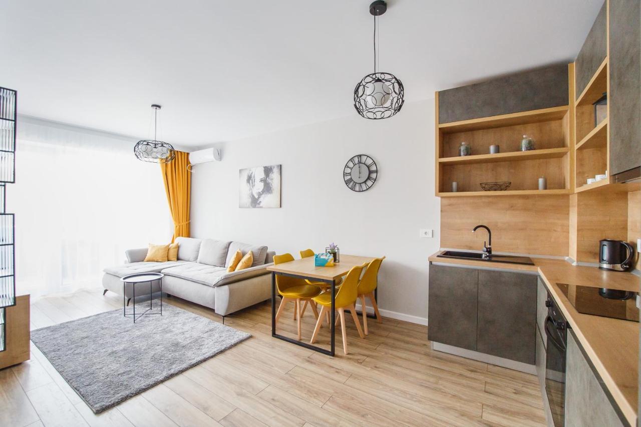 Gorgeous Home At Prima Universitatii Oradea Luaran gambar